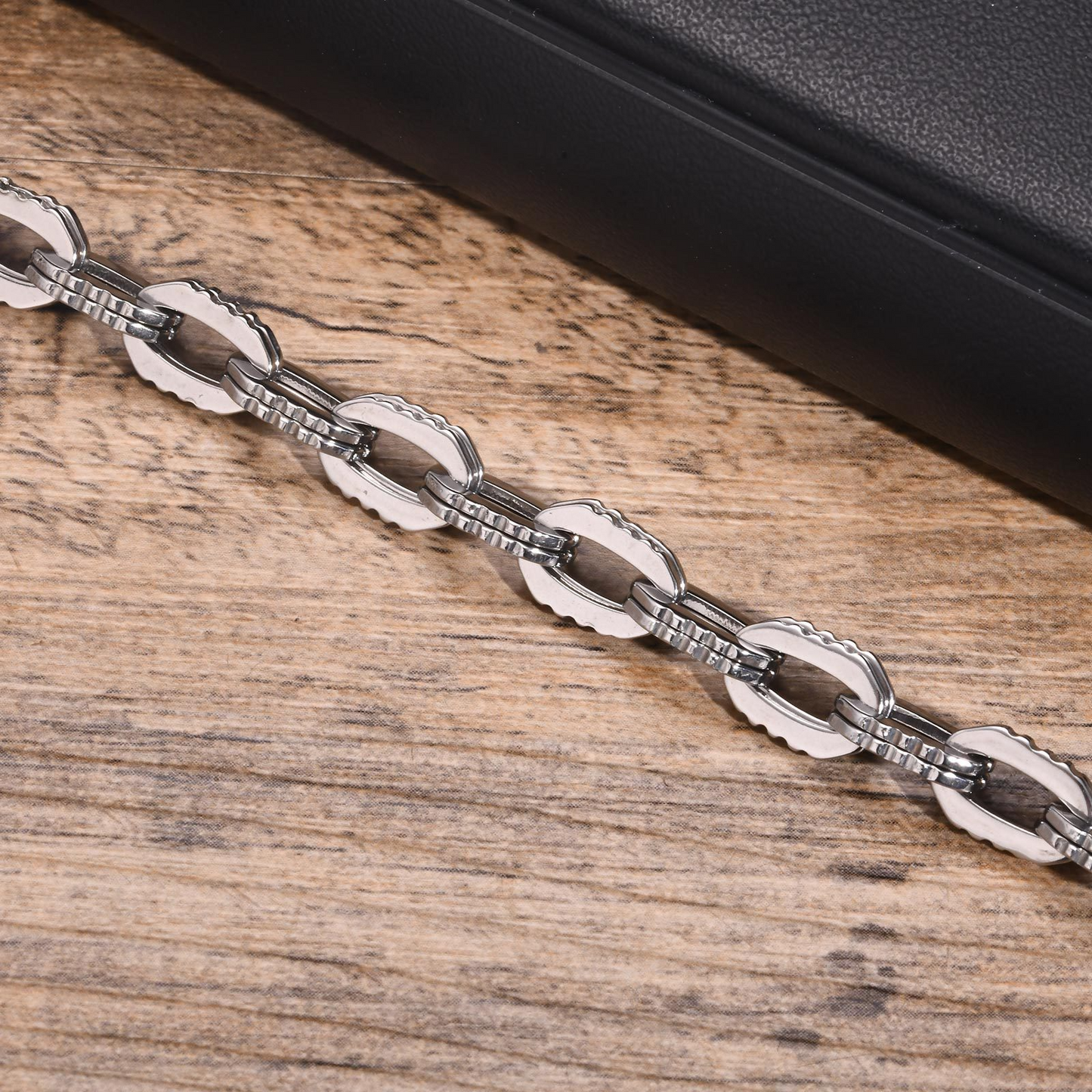 Kemstone Stainless Steel Textured Chain Bracelet for Men – Silver BR-1928
