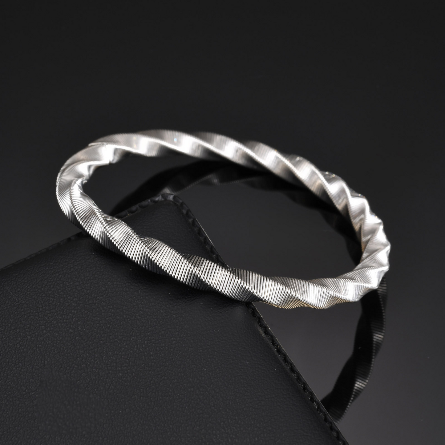 Kemstone Stainless Steel Mobius Spring Bangle Bracelet for Men B-643