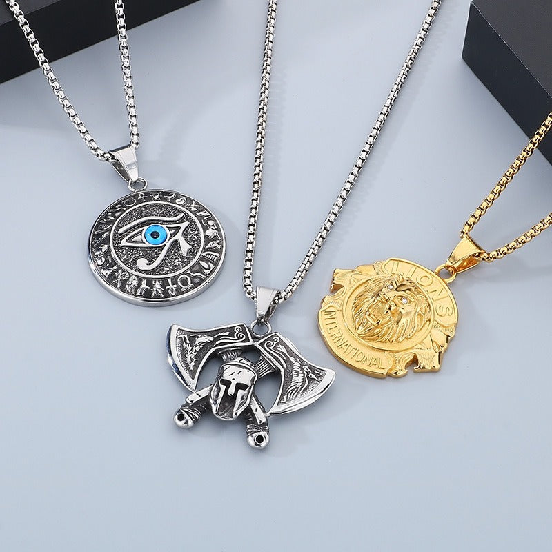 Colgante Kemstone Hiphop Mythology Series - Collar de acero y titanio con máscara de hacha de doble cara y diosa serpiente del mal de ojo para hombre KP130917-MZOZ