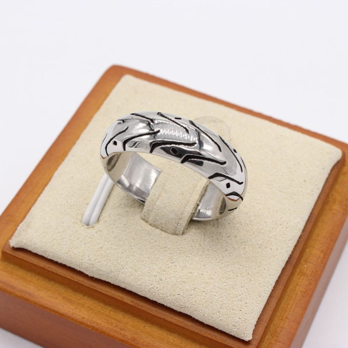 Kemstone Patterned Ring for Men Titanium Steel Curved Grooves R1434