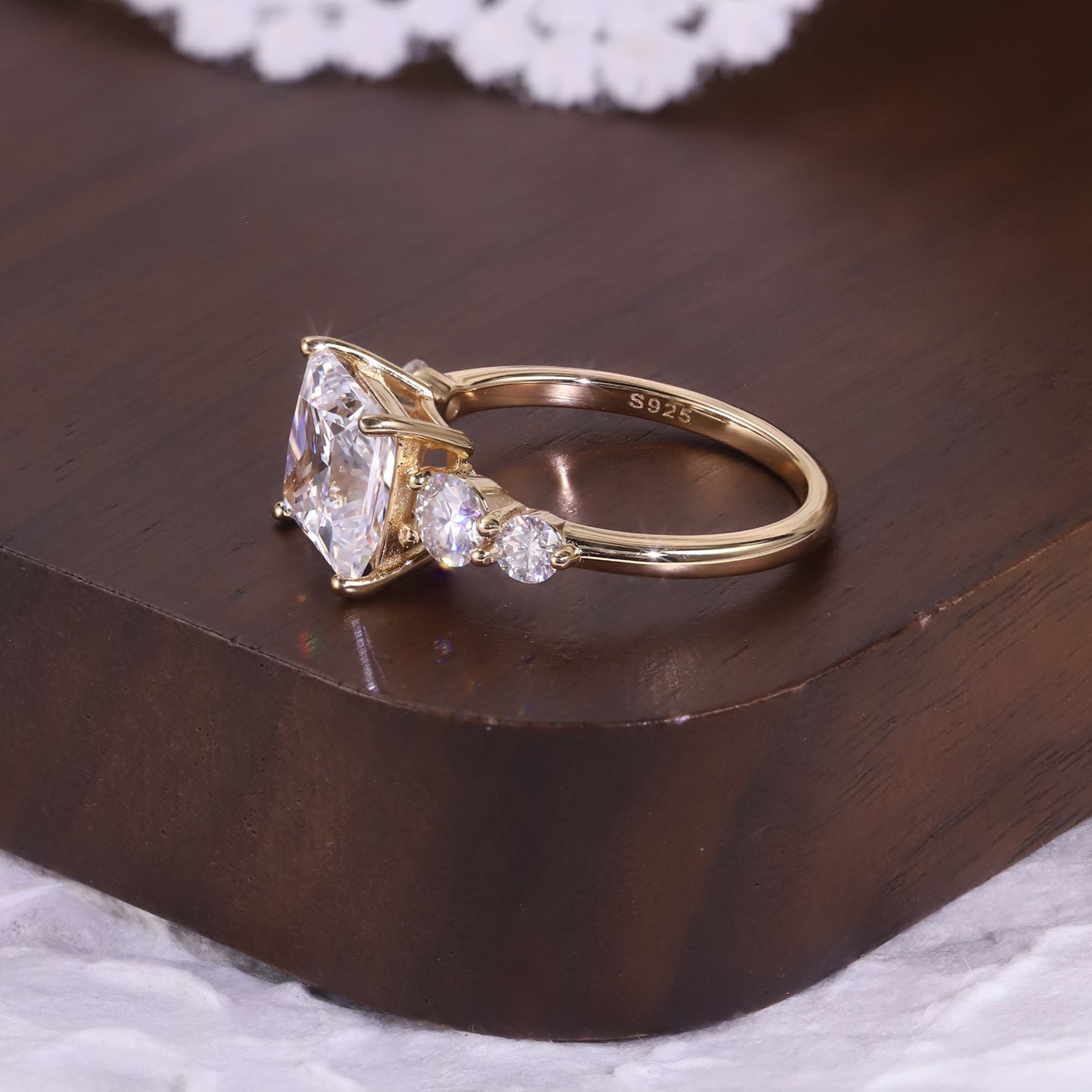 Kemstone Princess Cut Moissanite Five-Stone Ring for Women, 1–6 Carat, Gold-Plated S925 SU545R