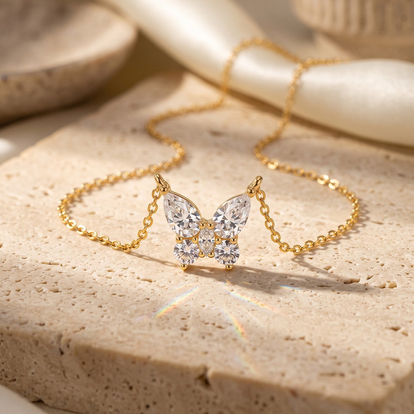 Kemston Pear Cut Moissanite Pendant Necklace for Women 925 Sterling Silver SMON25