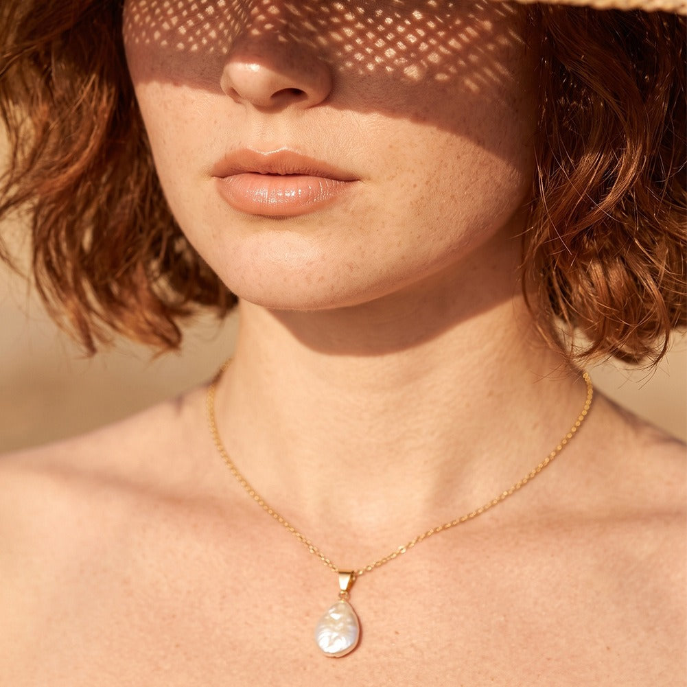 Kemstone Teardrop Freshwater Pearl Pendant Necklace for Women 925 Sterling Silver SGPN118