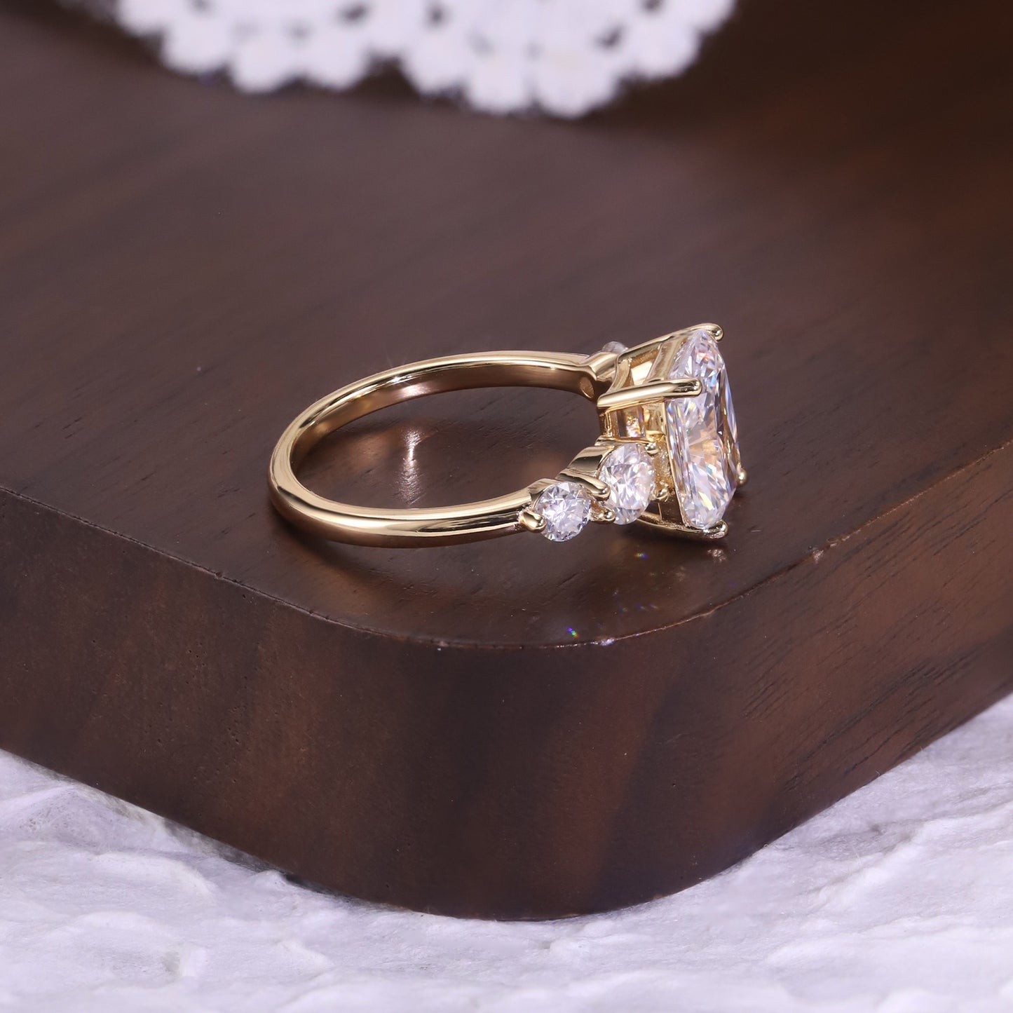 Kemstone Radiant Cut Moissanite Five-Stone Ring for Women, 1–10ct S925 Gold-Plated Wedding & Engagement Band SU547R