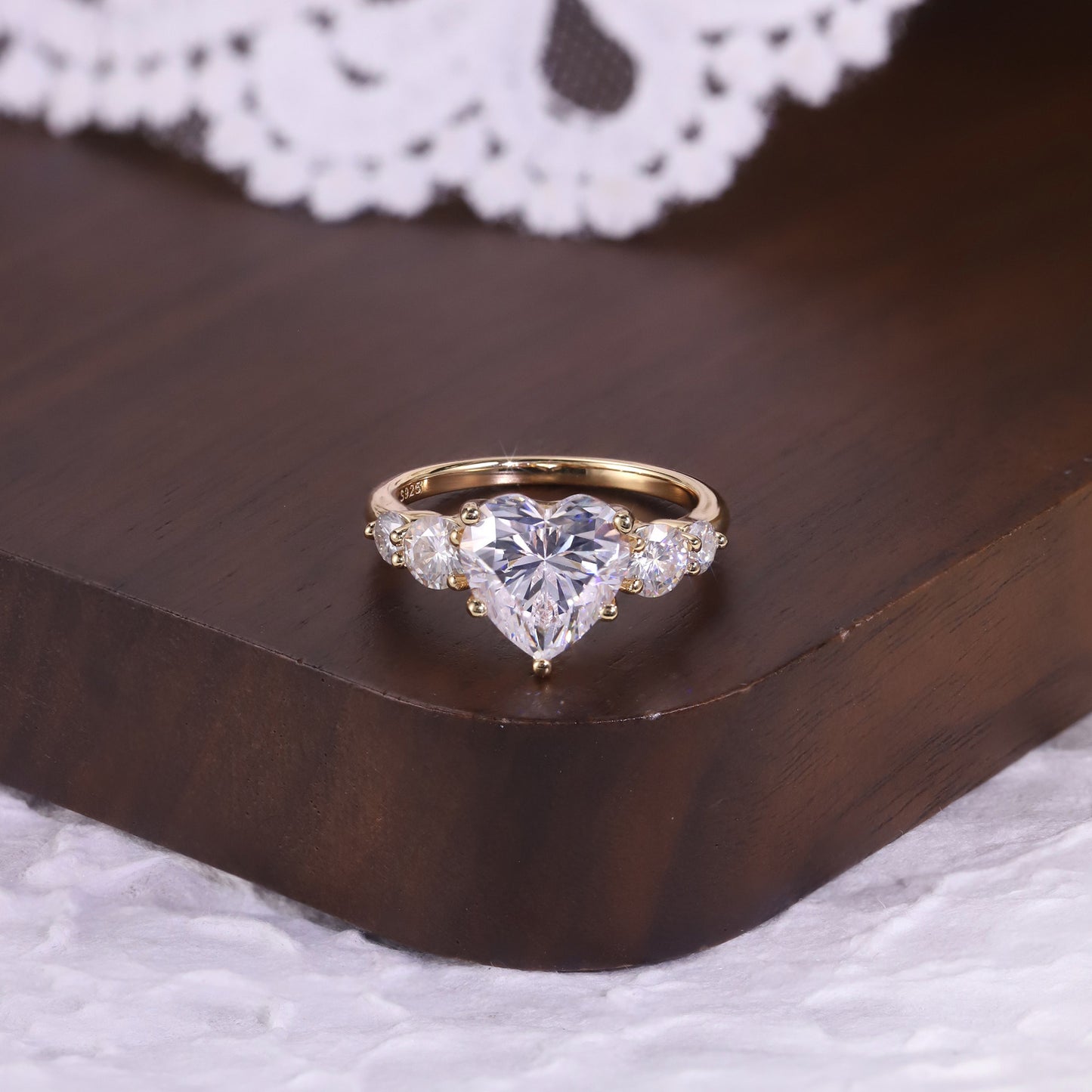 Kemstone Heart Cut Moissanite Five-Stone Ring for Women, 1–5ct S925 Gold-Plated Engagement & Wedding Jewelry SU548R