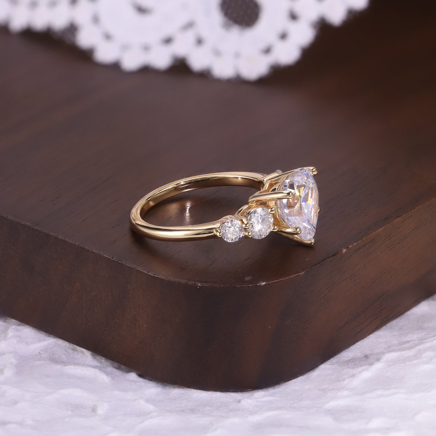 Kemstone Heart Cut Moissanite Five-Stone Ring for Women, 1–5ct S925 Gold-Plated Engagement & Wedding Jewelry SU548R