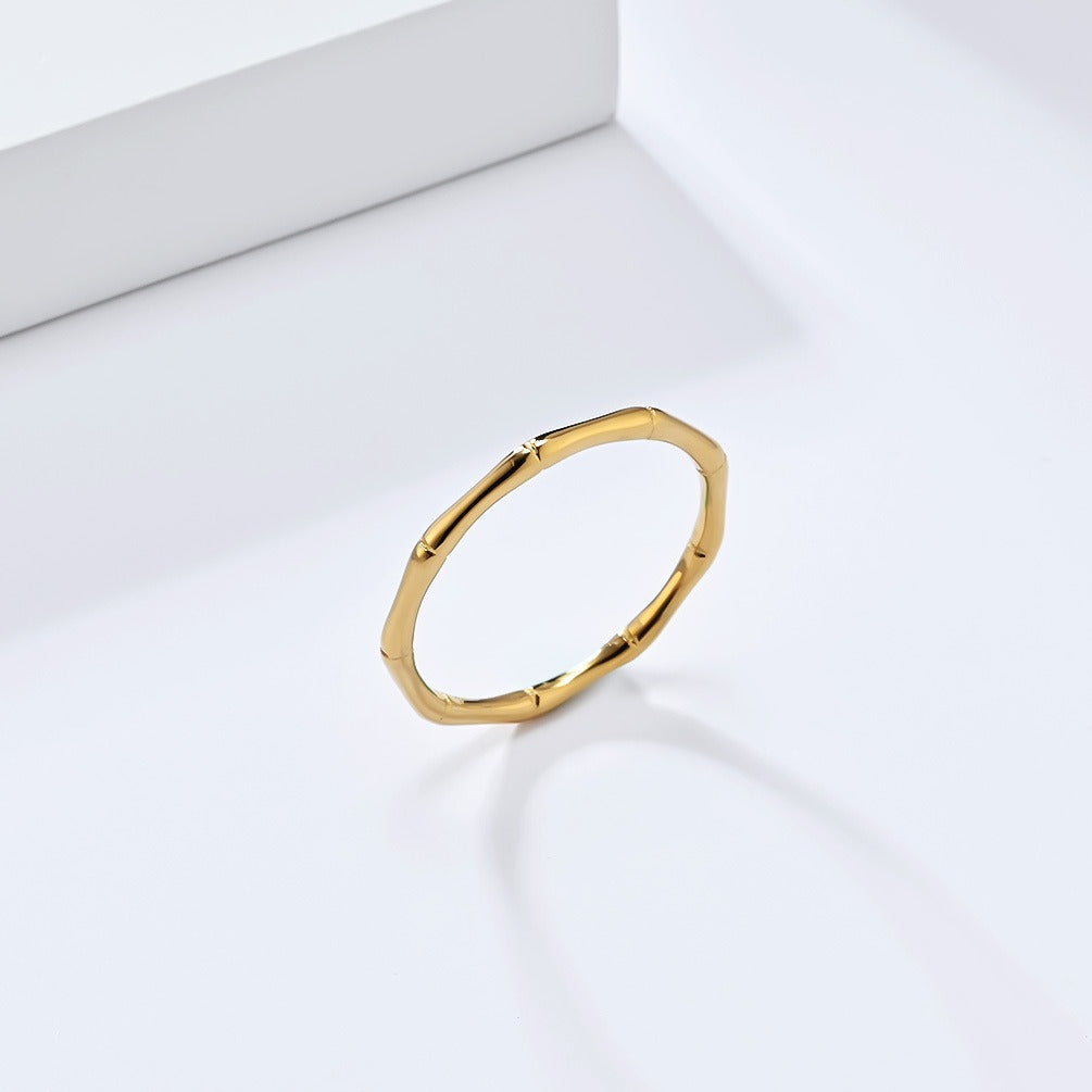 Elegante anillo de acero inoxidable para mujer inspirado en el bambú - Estilo minimalista INS K-R946