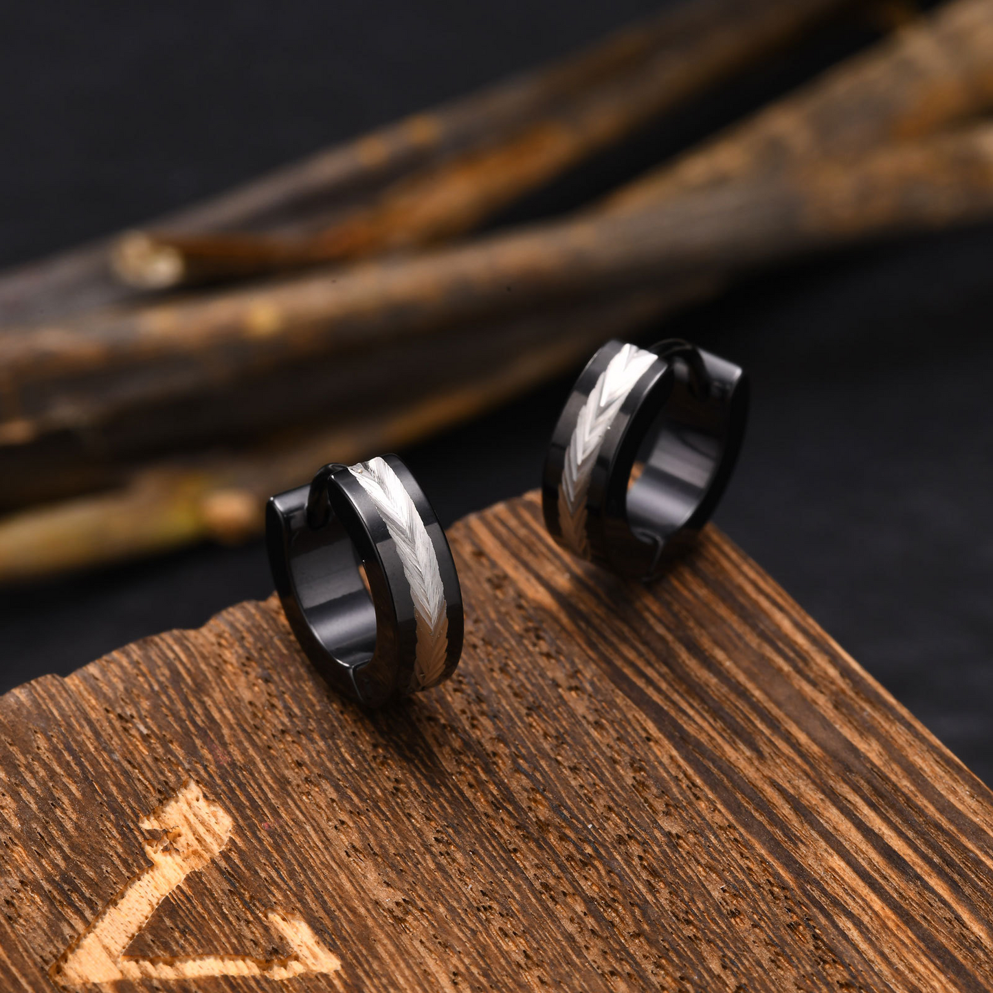 emstone Stainless Steel Textured Hoop Earring for Men – Carved Finish EH-711