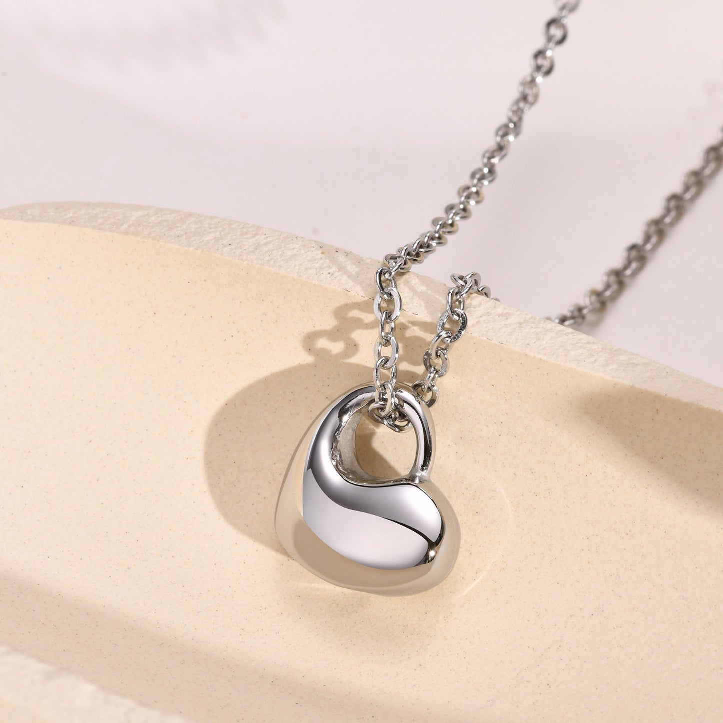 Stainless Steel Heart Urn Necklace for Women – Memorial Ashes Pendant Keepsake in Black / Gold / Silver – Gothic Vintage Cremation Jewelry PN-1627