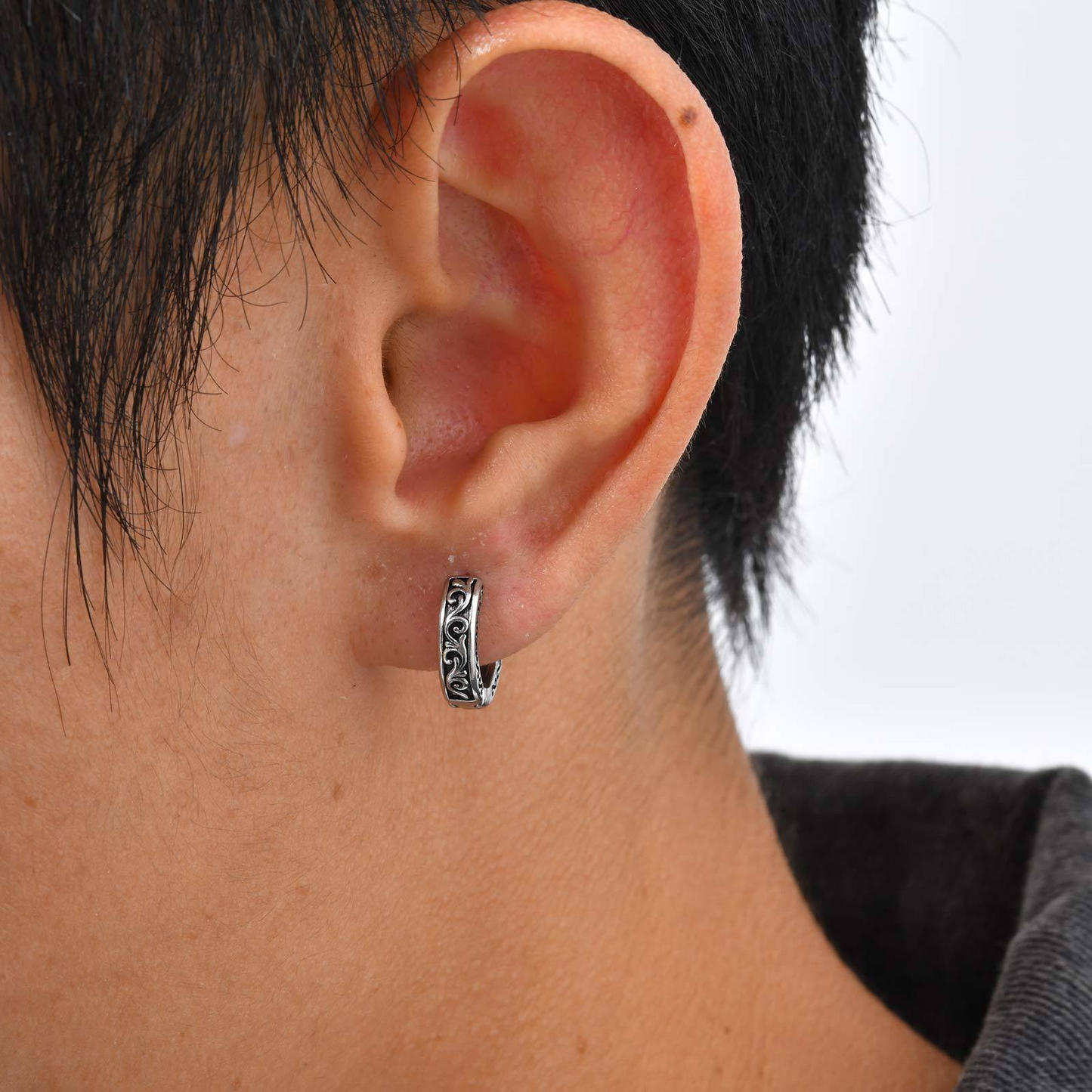 Kemstone Stainless Steel Hoop Earrings for Men – Vintage Floral Pattern EH-839