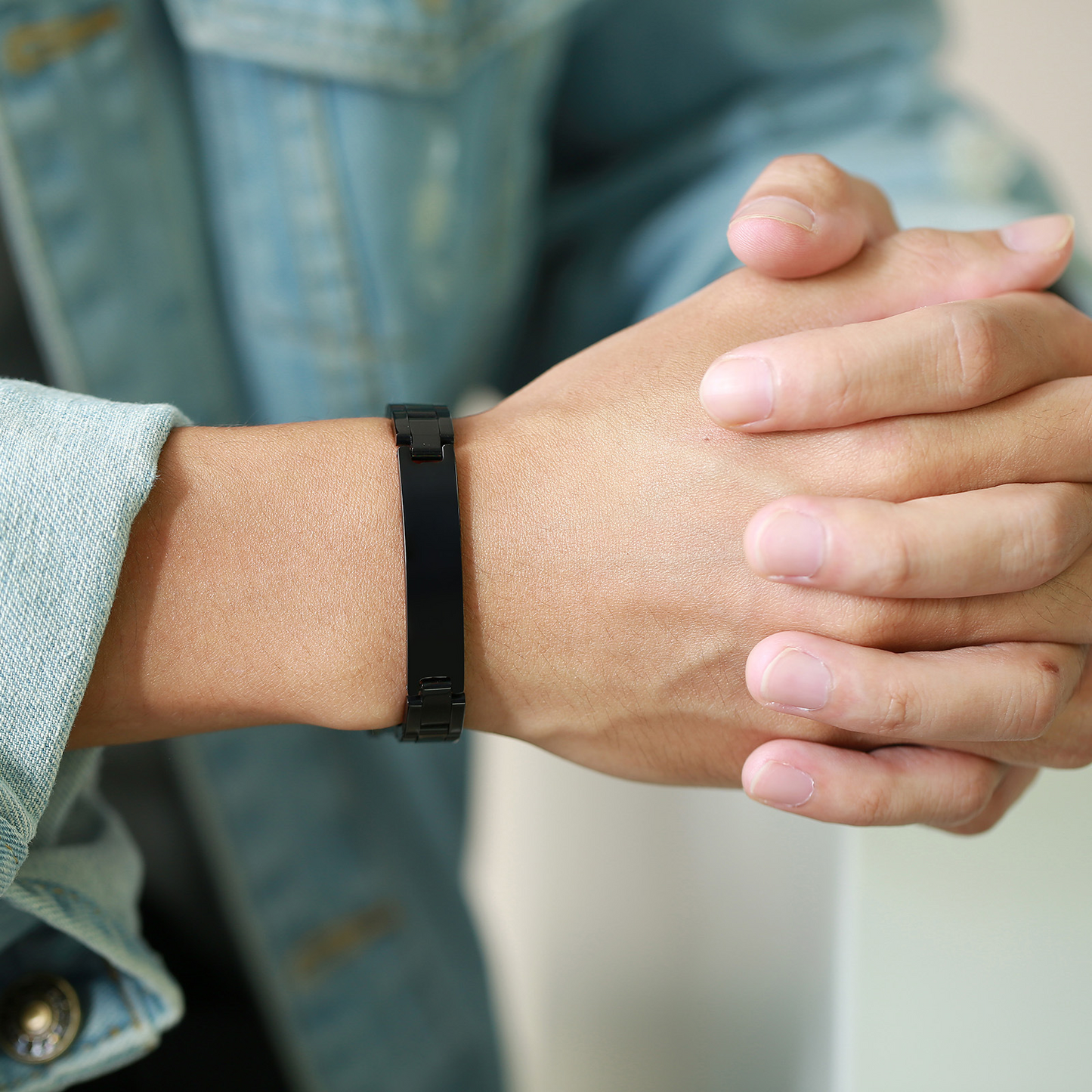 Kemstone Black Stainless Steel ID Link Bracelet for Men & Women – Curved Nameplate Watchband Chain BR-975