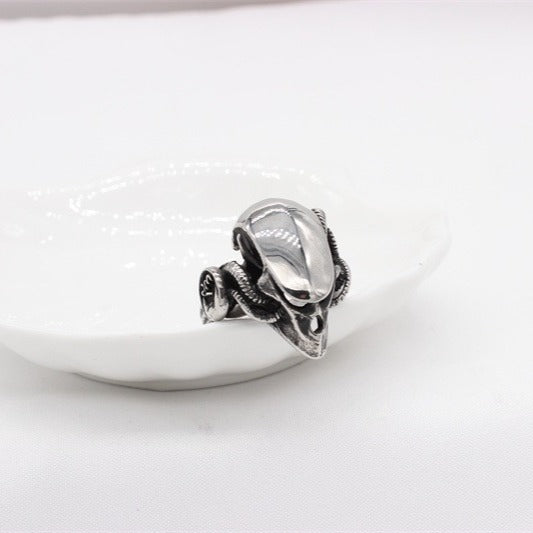 Kemstone Titanium Steel Alien Skull Ring for Men – Sculpted Head Gothic Sci Fi Style R1763