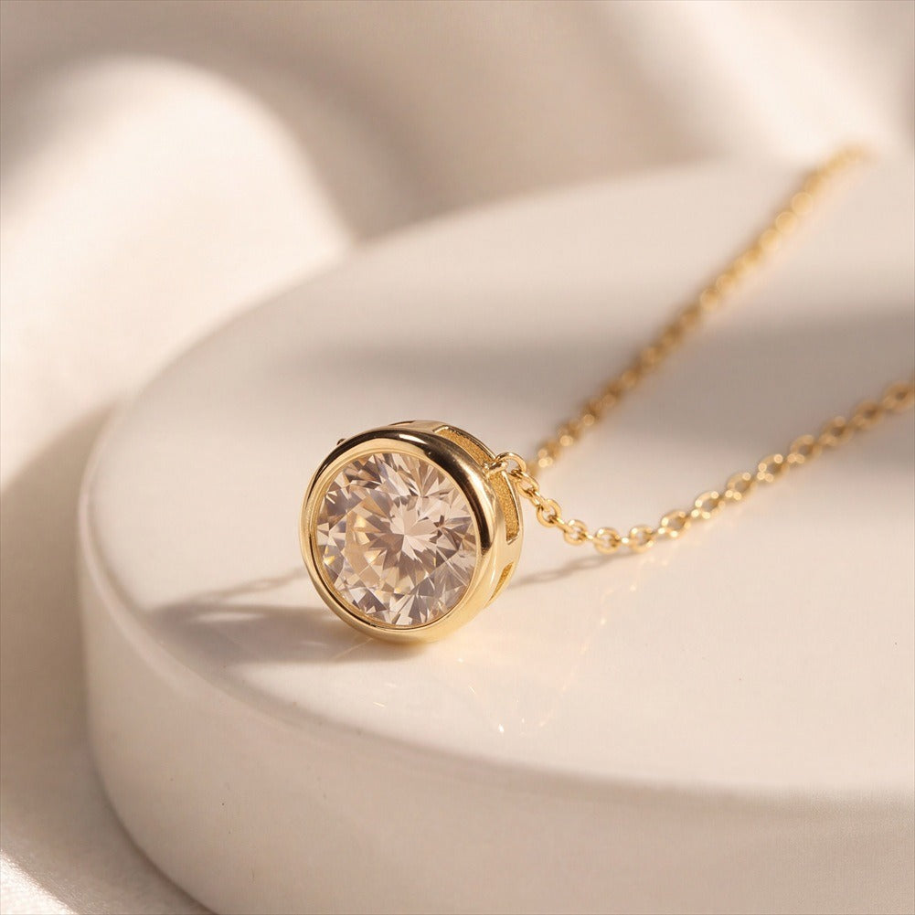 Kemstone Round Cubic Zirconia Pendant Necklace for Women 925 Sterling Silver SLZN35
