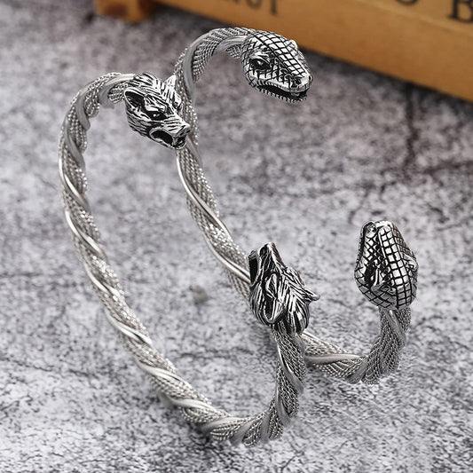 Kemstone Dual Wolf-Head Titanium Steel Punk Bracelet – Bold Men's Accessory KB152065