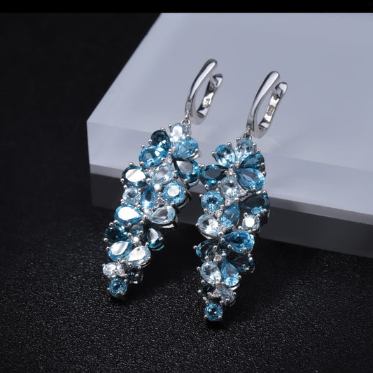 Pendientes colgantes de racimo de topacio azul cielo y Londres, diseño original, hechos a mano por Kemstone, en plata de ley, joyería para bodas y fiestas.
