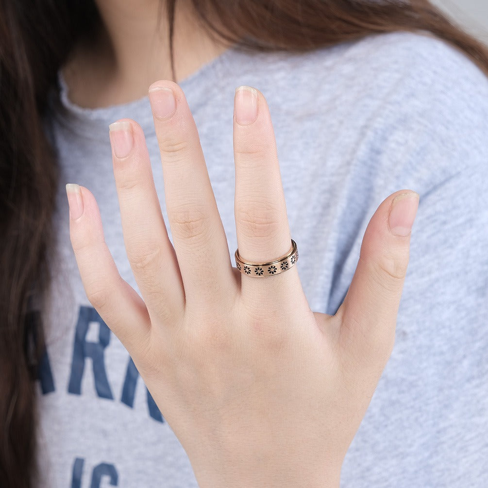 Kemstone Flower Spinner Ring Stainless Steel Rotating Band for Men & Women K-R633
