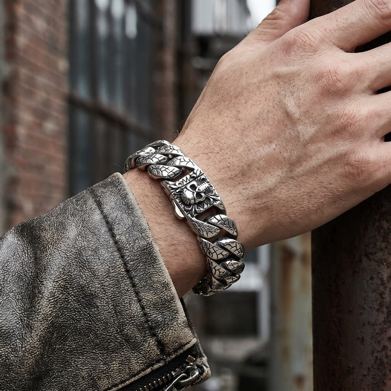 Kemstone Skull Clasp Cuban Link Bracelet for Men Titanium Steel Engraved KP118342-KJX