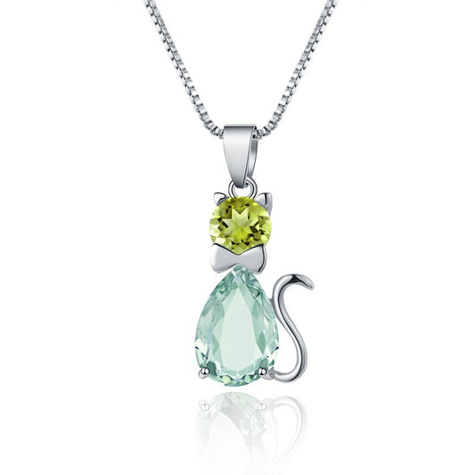 Collar con colgante de gato de piedra preciosa natural, diseño original artesanal de Kemstone, con detalles de amatista verde y peridoto, 45,7 cm, K23515N