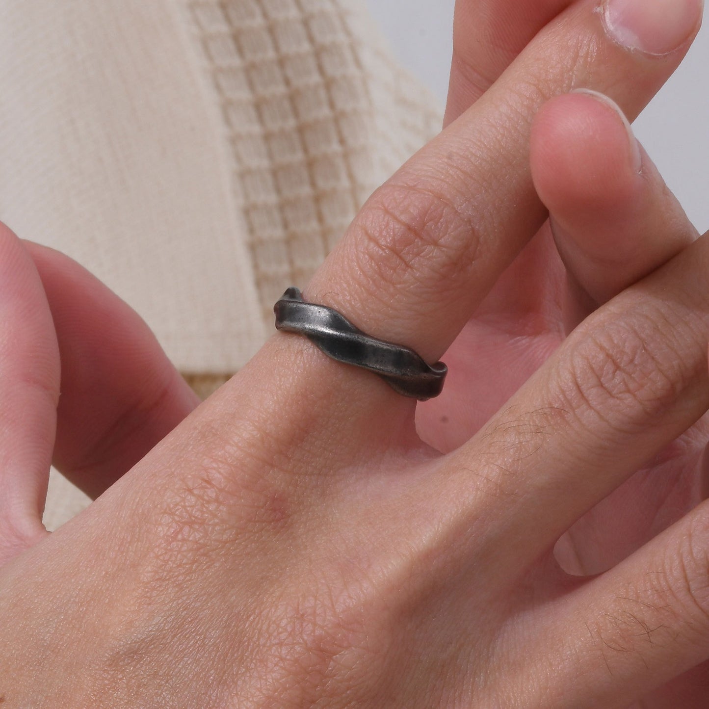 Kemstone Stainless Steel Möbius Ring – Men’s Vintage Silver Gold Band RC-727