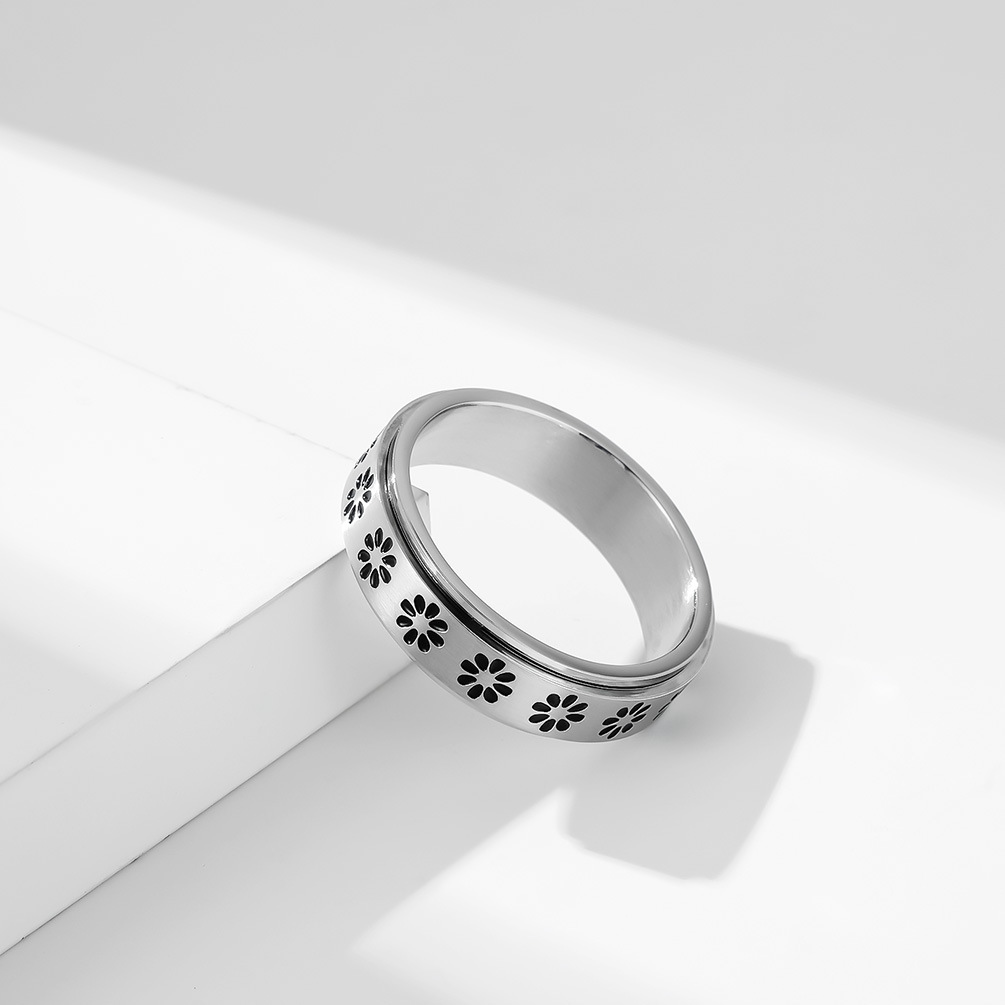 Kemstone Flower Spinner Ring Stainless Steel Rotating Band for Men & Women K-R633