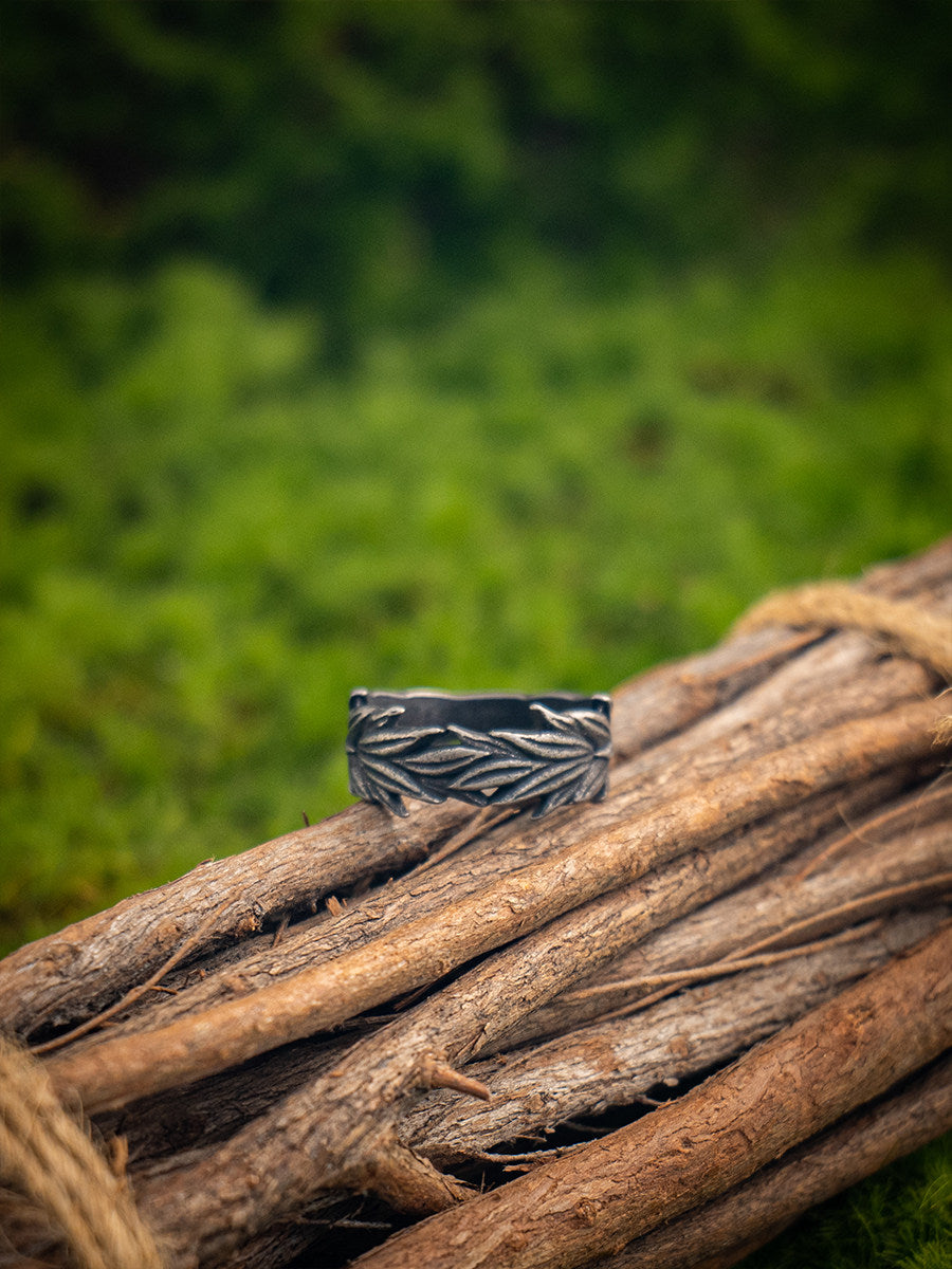 Kemstone Titanium Steel Leaf Ring for Men Vintage NW-JZ248
