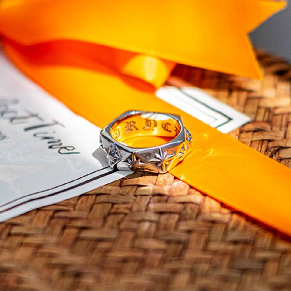 Kemstone Titanium Steel Eight Point Star Ring – Vintage Geometric Texture NW-JZ068