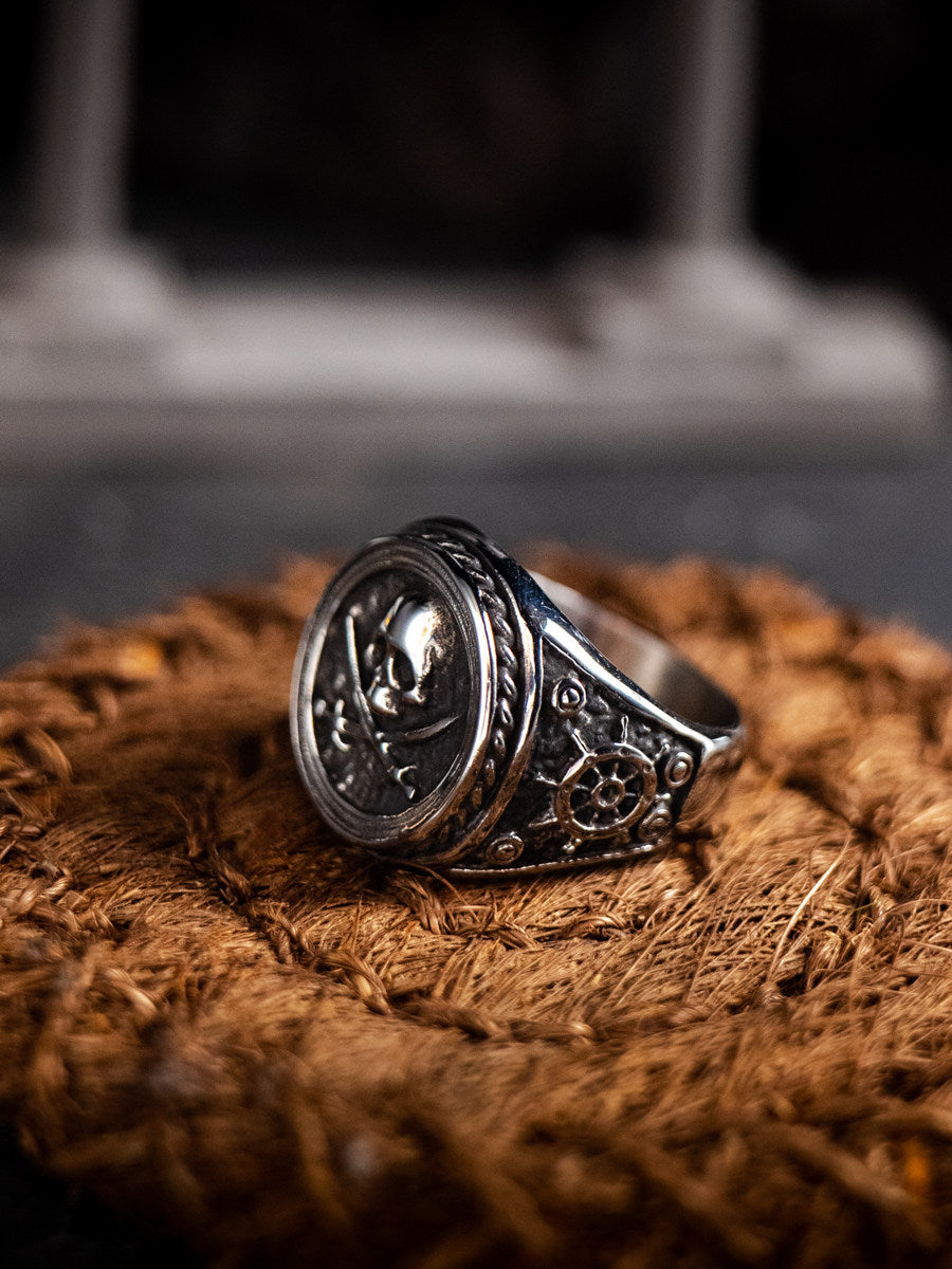 Kemstone Pirate Skull Signet Ring – Titanium Steel Vintage Punk NW-JZ107
