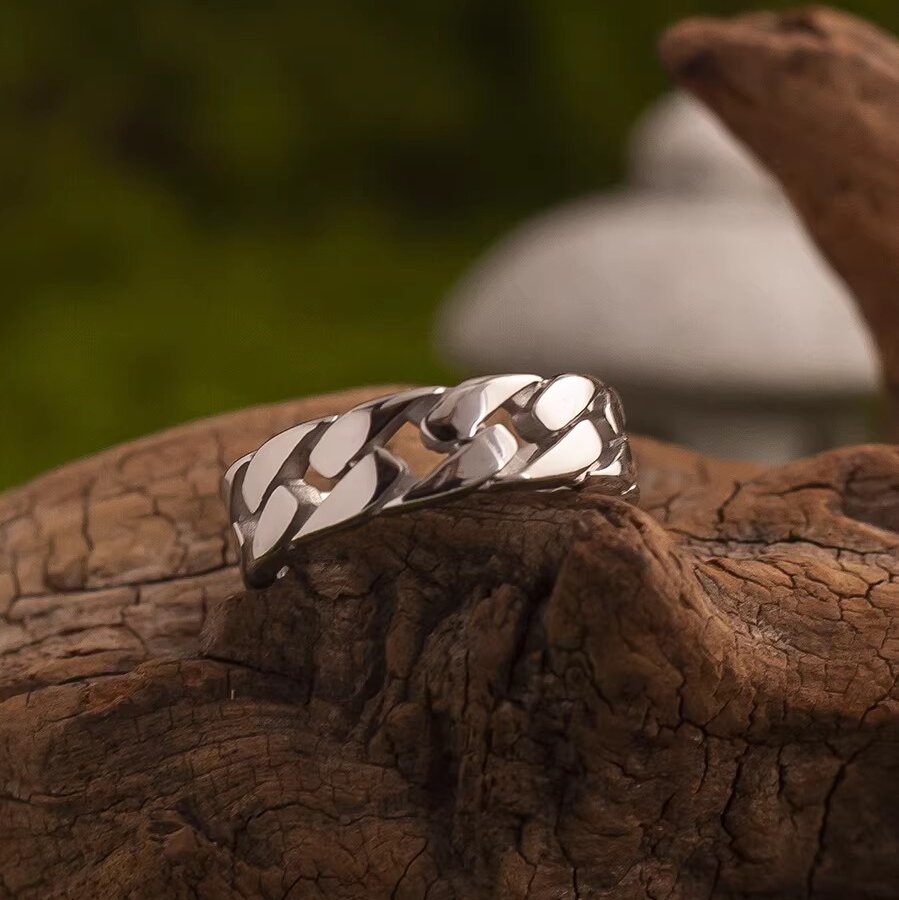 Kemstone Titanium Steel Chain-Link Ring for Men & Women – 7mm Width NW-JZ320