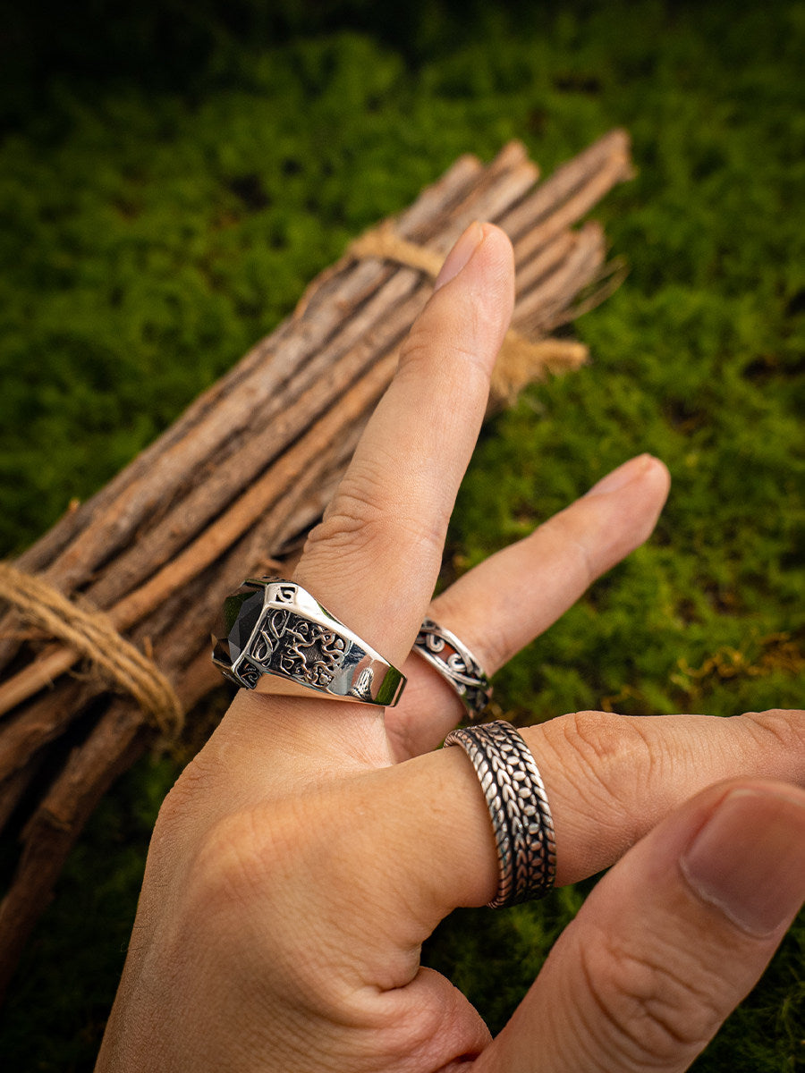 Kemstone Openwork Pattern Ring – Titanium Steel 6MM for Men & Women NW-JZ245