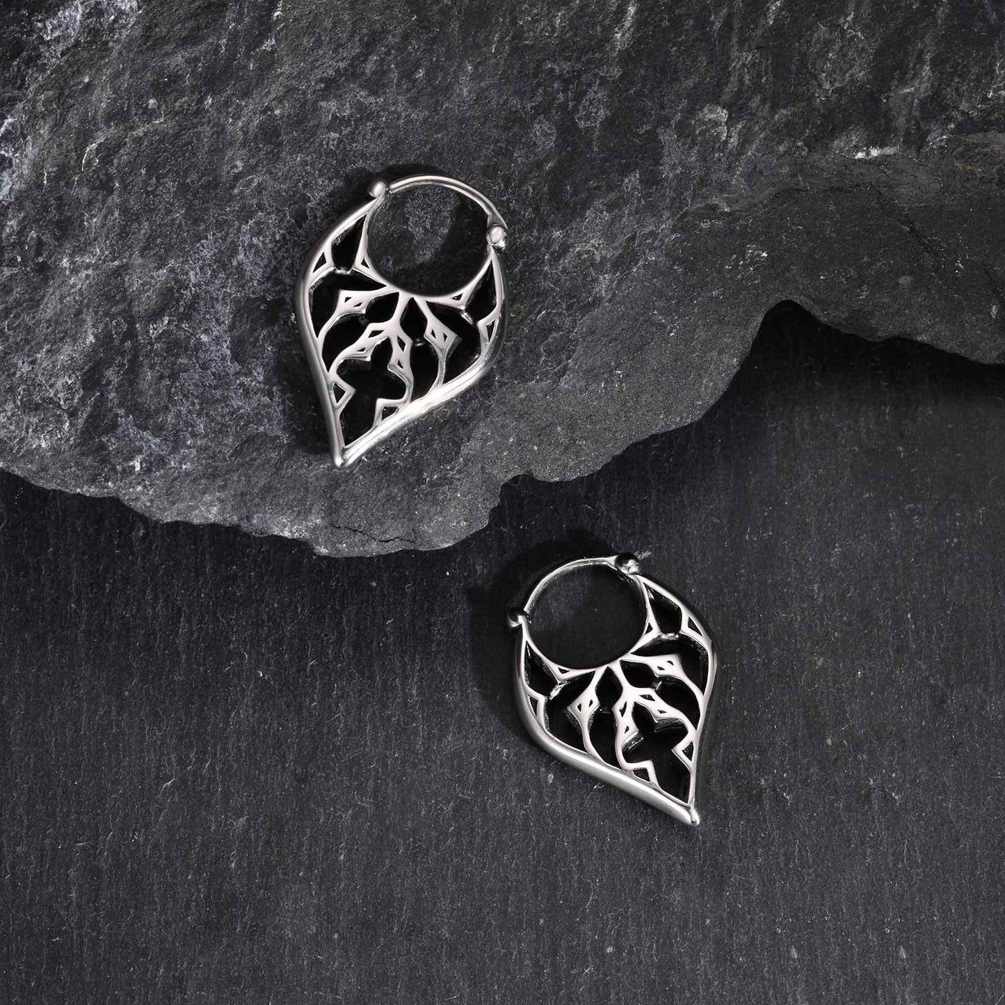 Kemstone Men’s Stainless Steel Leaf Hoop Earrings – Vintage Style EH-819