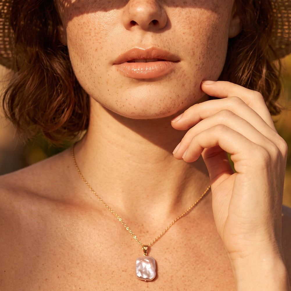 Kemstone Square Freshwater Pearl Pendant Necklace for Women 925 Sterling Silver Minimal Design SGPN119