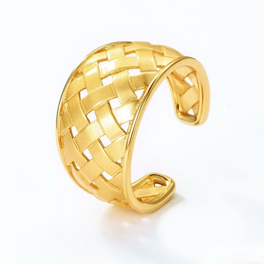Anillo de cuadrícula vintage de diseño original artesanal de Kemstone - Anillo de mujer con banda ancha y patrón de cuadrícula hueca