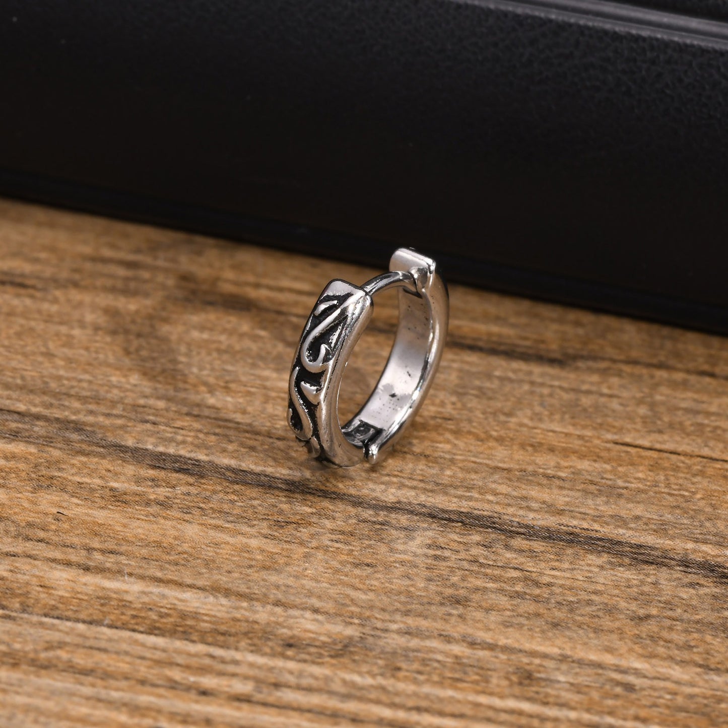 Kemstone Stainless Steel Hoop Earrings – Silver Gothic Punk Huggie Jewelry for Men EH-48