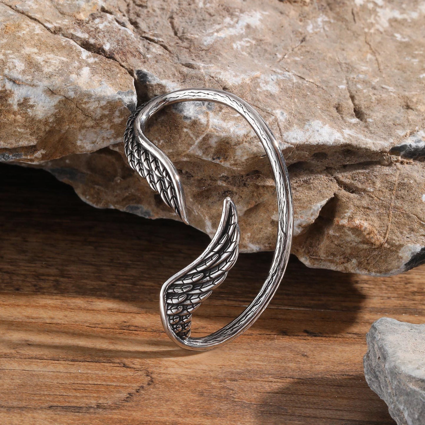 Kemstone Men’s Stainless Steel Wing Ear Cuff – Non Pierced Vintage Earrings ED-784