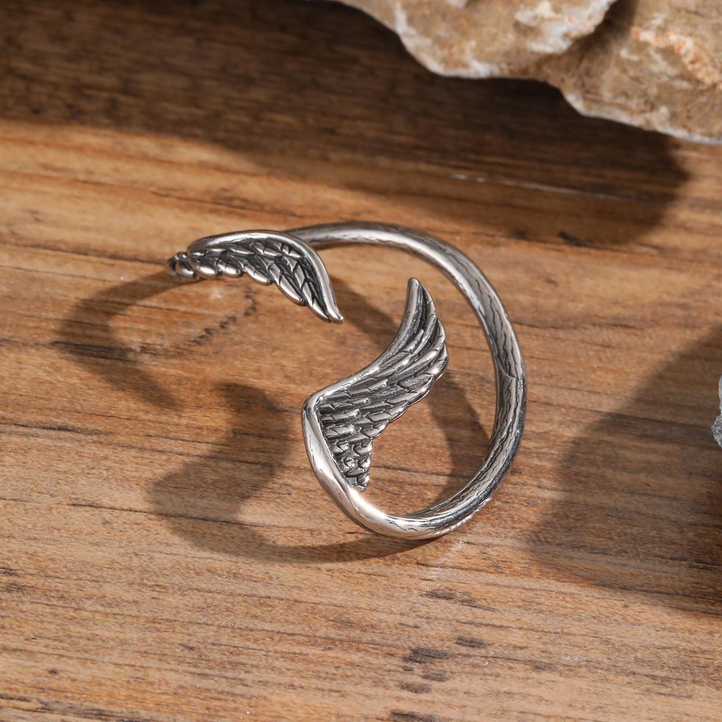 Kemstone Men’s Stainless Steel Wing Ear Cuff – Non Pierced Vintage Earrings ED-784