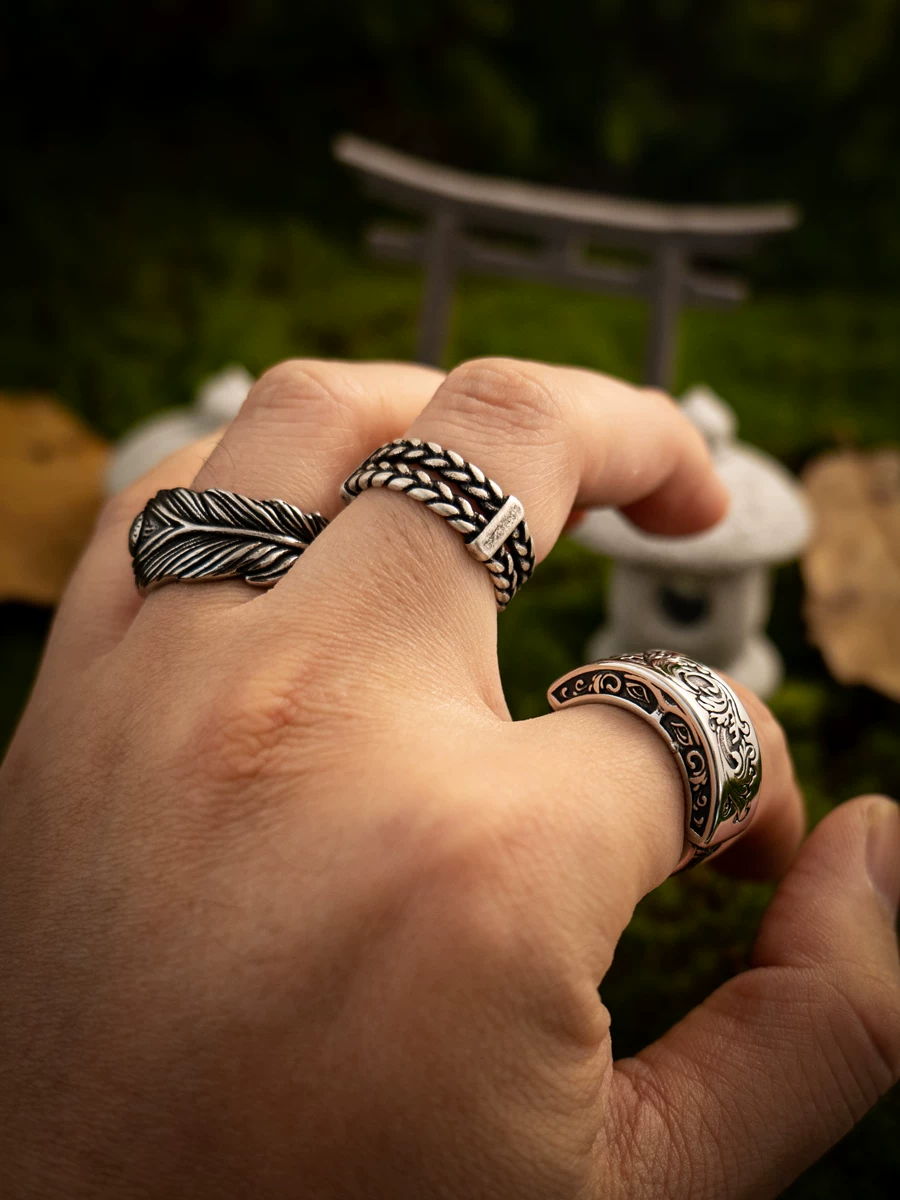 Kemstone Dark Botanical Ring – Titanium Steel Vine Whisper Band for Men, Gothic Nature Carving NWR-528038