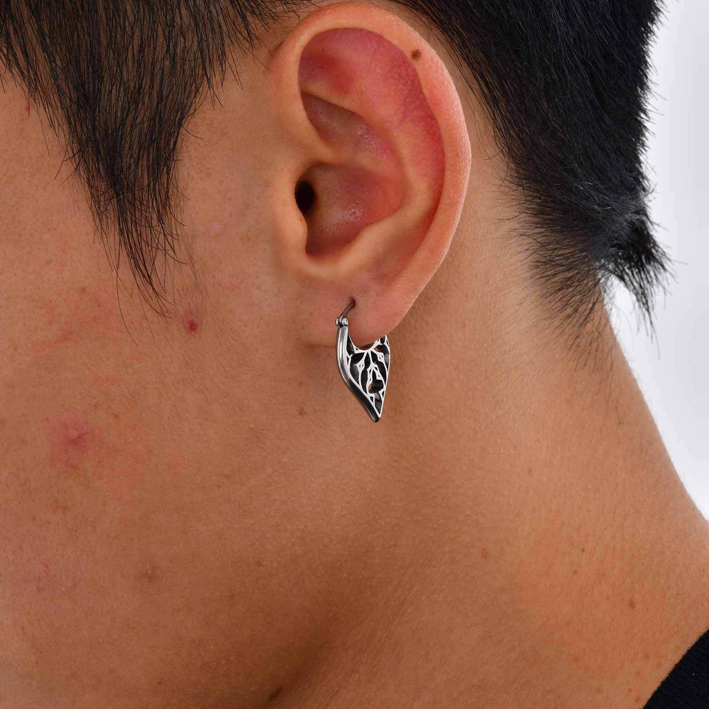 Kemstone Men’s Stainless Steel Leaf Hoop Earrings – Vintage Style EH-819