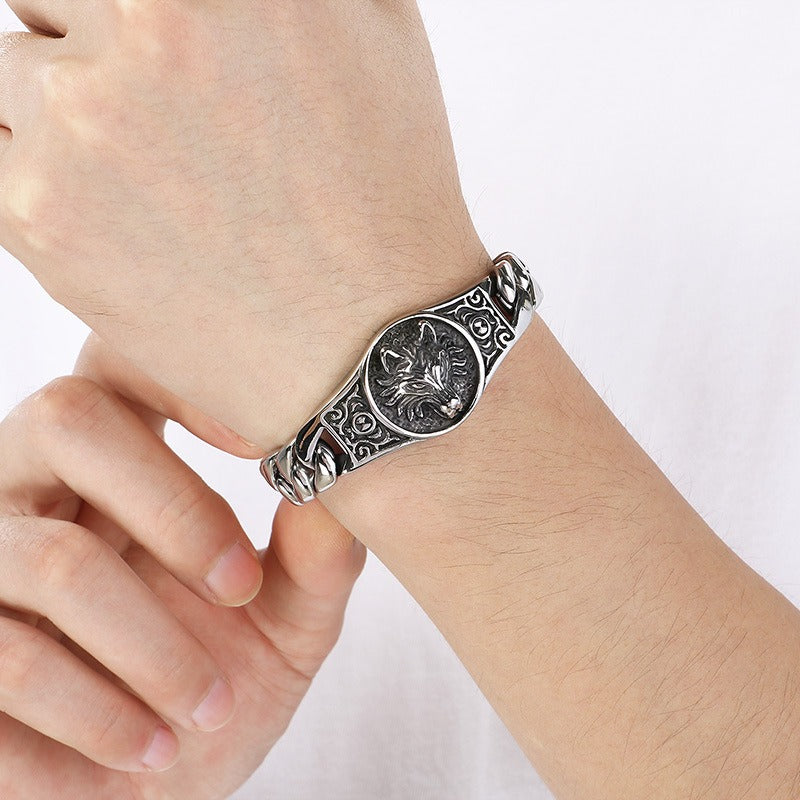 Kemstone Men’s Wolf Head Bracelet – Titanium Steel Cuban Chain 220mm KB205184-KJX