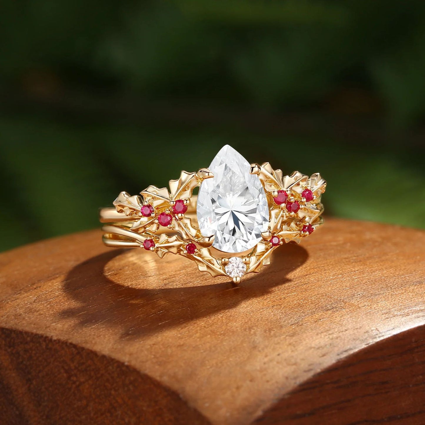 Kemstone Lab-Grown Pigeon Blood Ruby Ring Set for Women – Pear Shaped Stackable Bridal Ring in S925 Sterling Silver 18K Gold Plated T7-YC0299RS