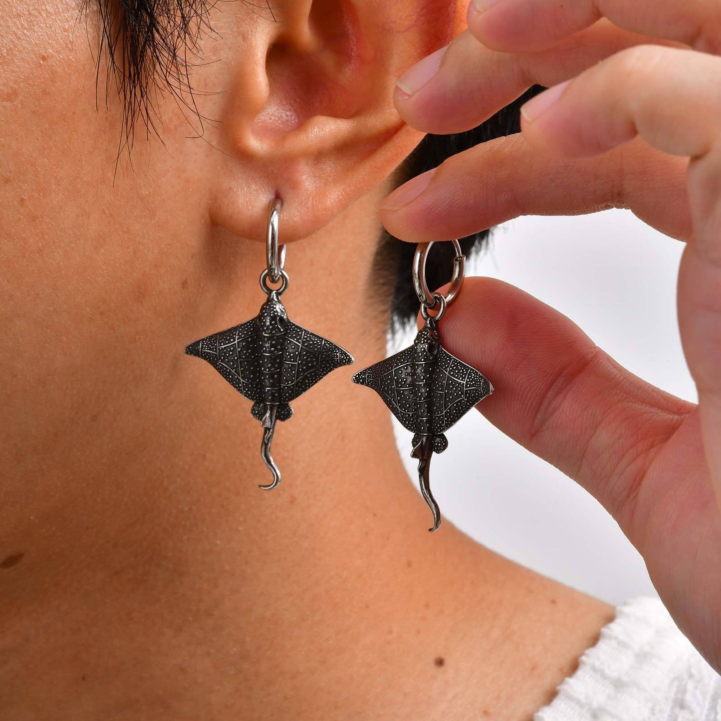 Kemstone Men’s Stainless Steel Manta Ray Hoop Earrings – Pierced Style ED-949