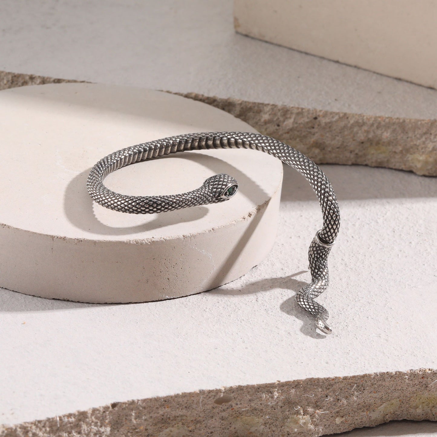 Kemstone Men’s Stainless Steel Snake Ear Cuff – Green Eye Gothic Earring ED-785