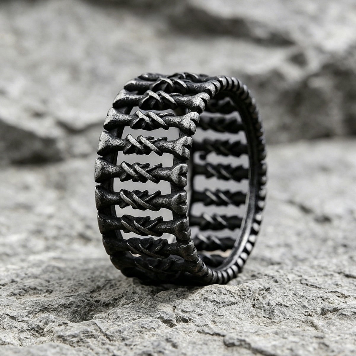 Kemstone Stainless Steel Gothic Spine Ring for Men Vintage Openwork Silver MJ0376