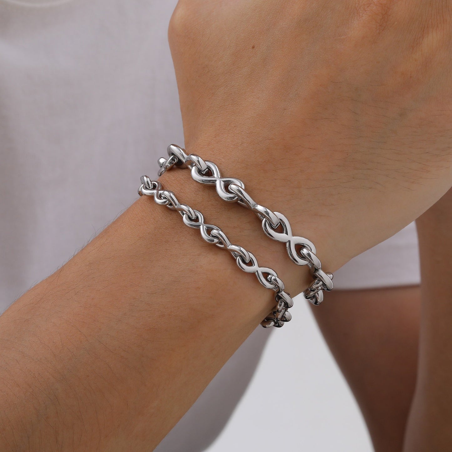 Kemstone Stainless Steel Twisted Link Bracelet for Men Silver BR2152