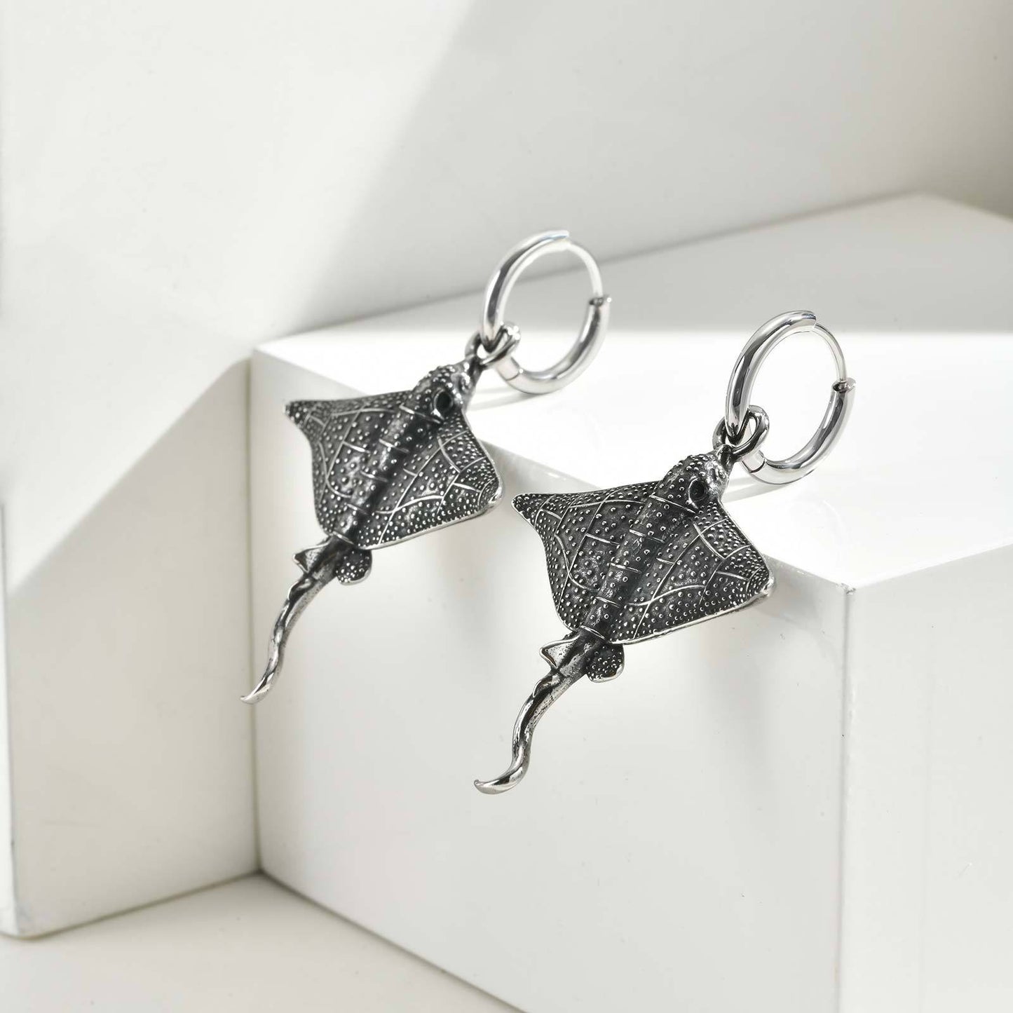 Kemstone Men’s Stainless Steel Manta Ray Hoop Earrings – Pierced Style ED-949