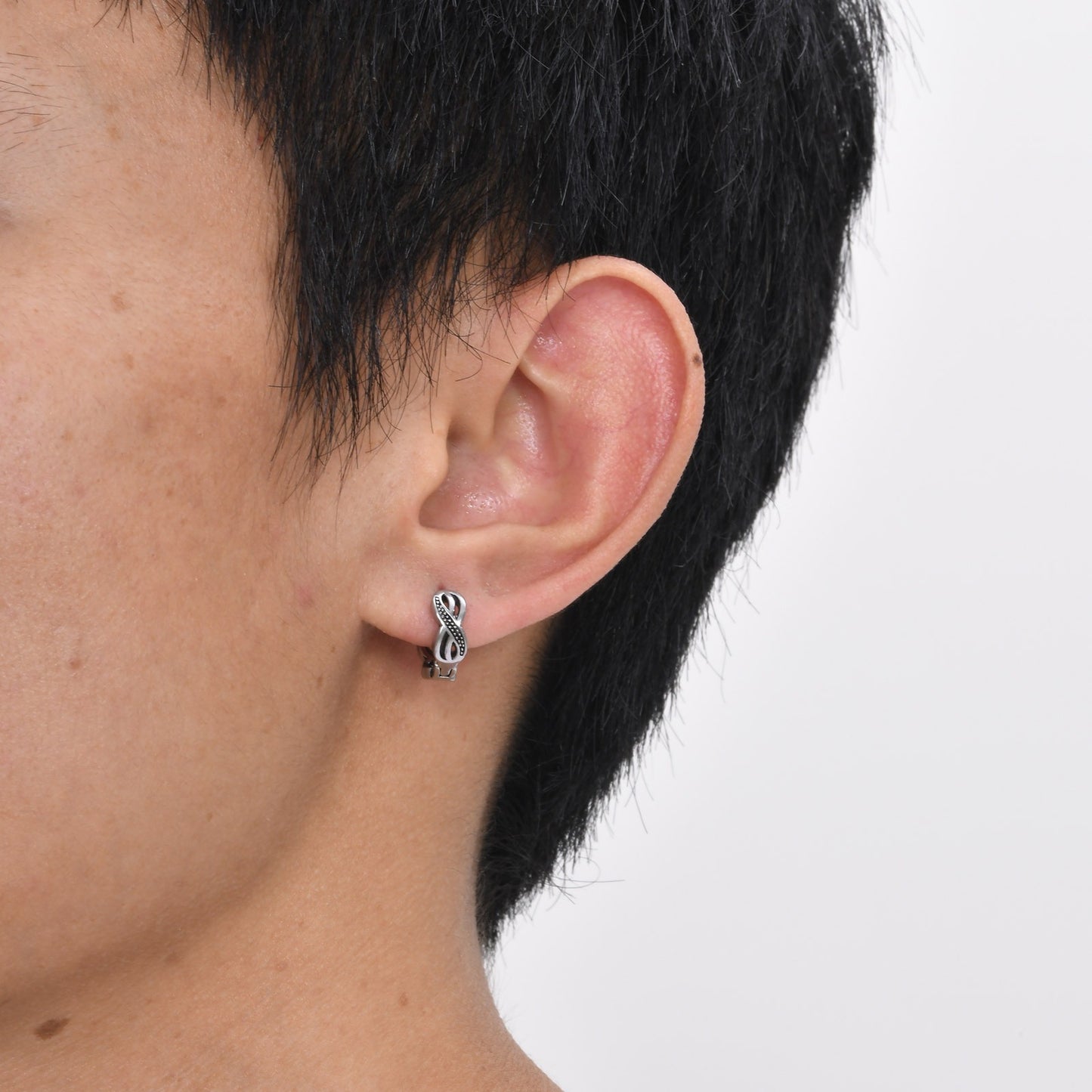 Kemstone Men’s Stainless Steel Infinity Hoop Earring – Vintage Silver EH-687