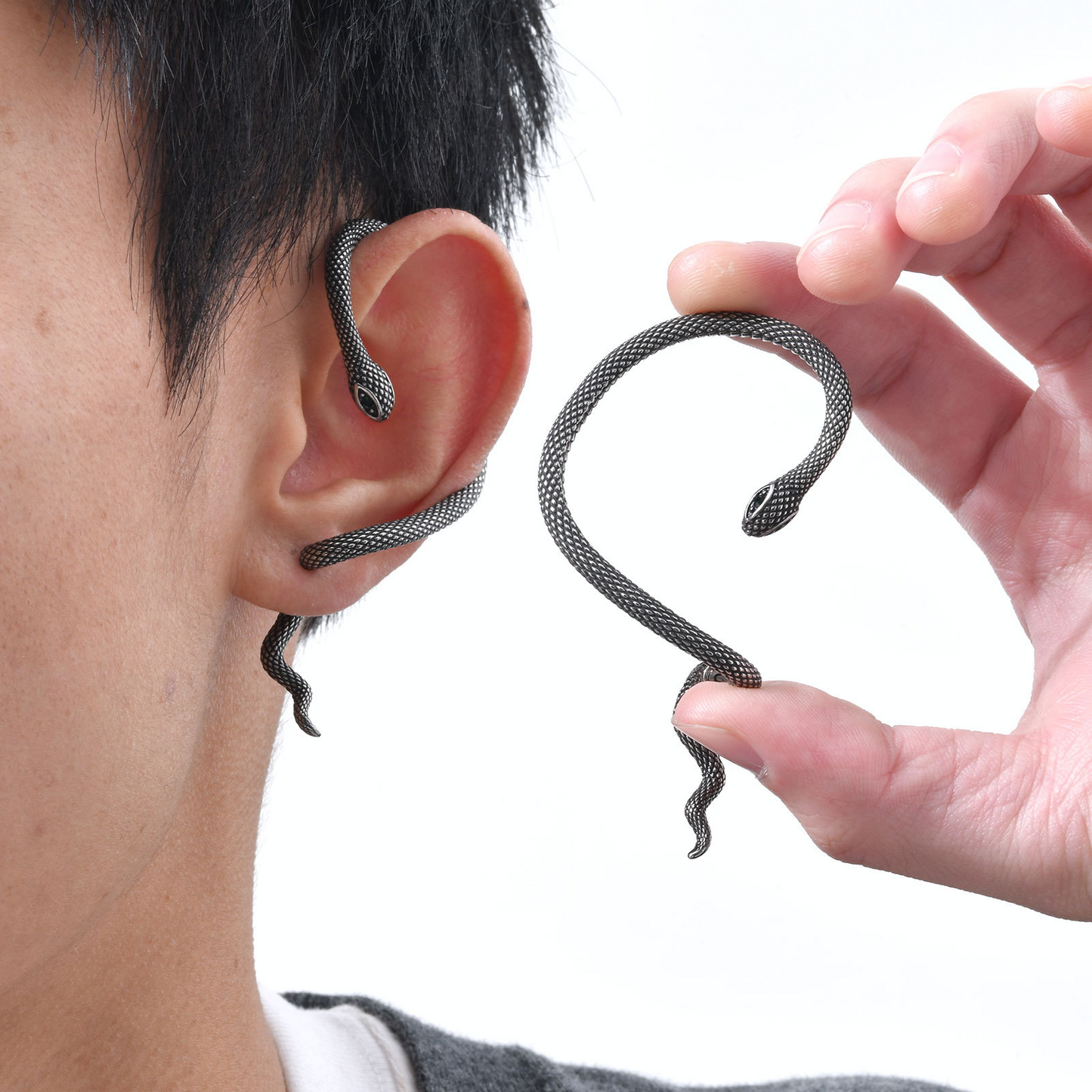 Kemstone Men’s Stainless Steel Snake Ear Cuff – Green Eye Gothic Earring ED-785