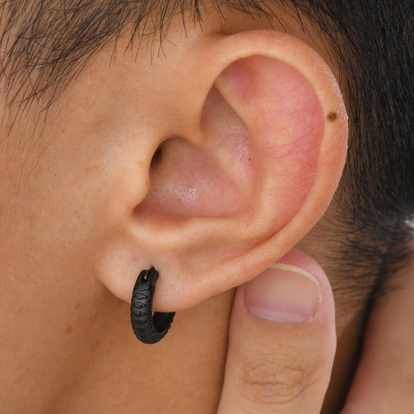 Kemstone Stainless Steel Snake Pattern Hoop Earring for Men – EH688