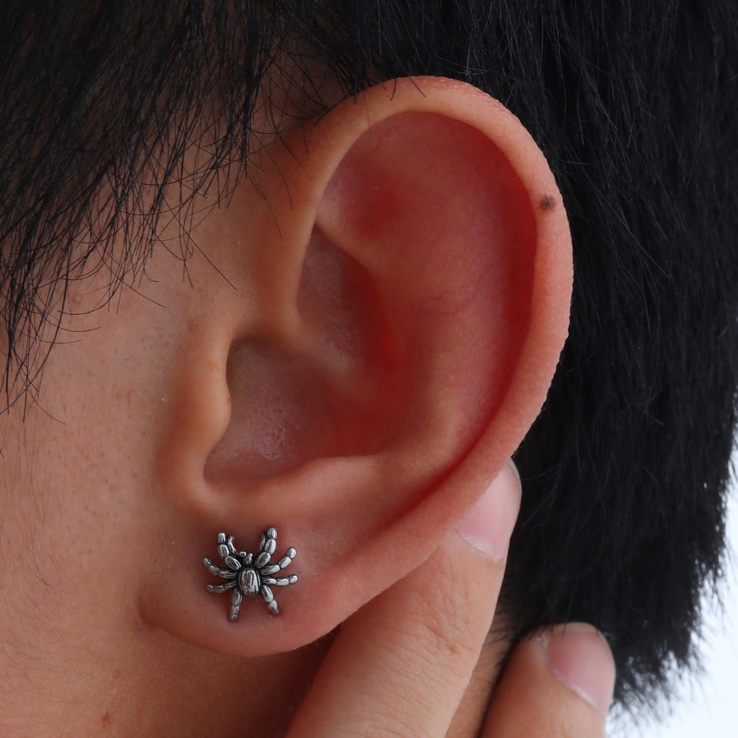 Kemstone Men’s Stainless Steel Spider Stud Earring – Silver ES-460