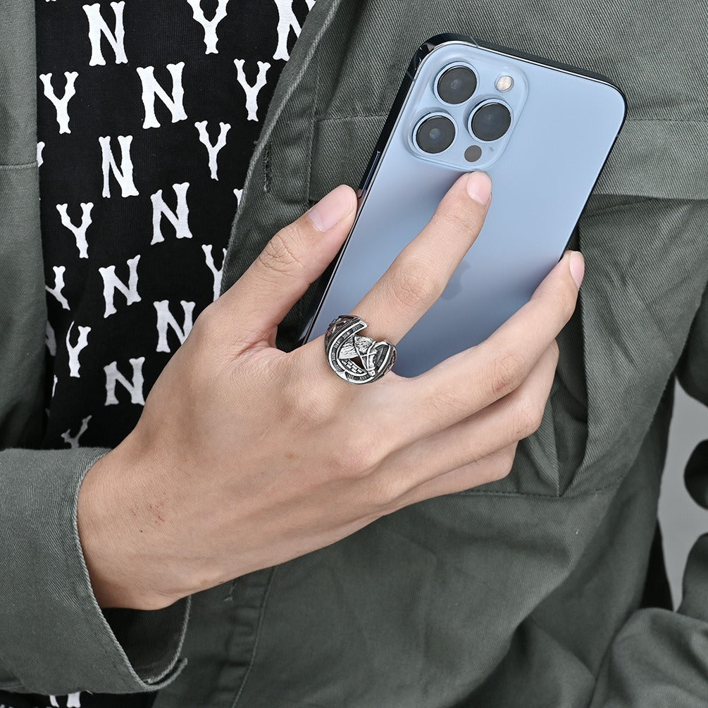 Kemstone Men’s Stainless Steel Horse Head Horseshoe Ring – Vintage K-R752