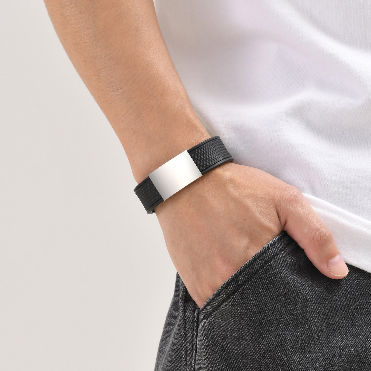 Kemstone Stainless Steel Curved Plate Silicone Bracelet for Men BS-152